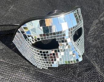 Maschera per gli occhi con specchio in maschera - disponibile in tre colori. FATTA A MANO da DISCO2DISCO