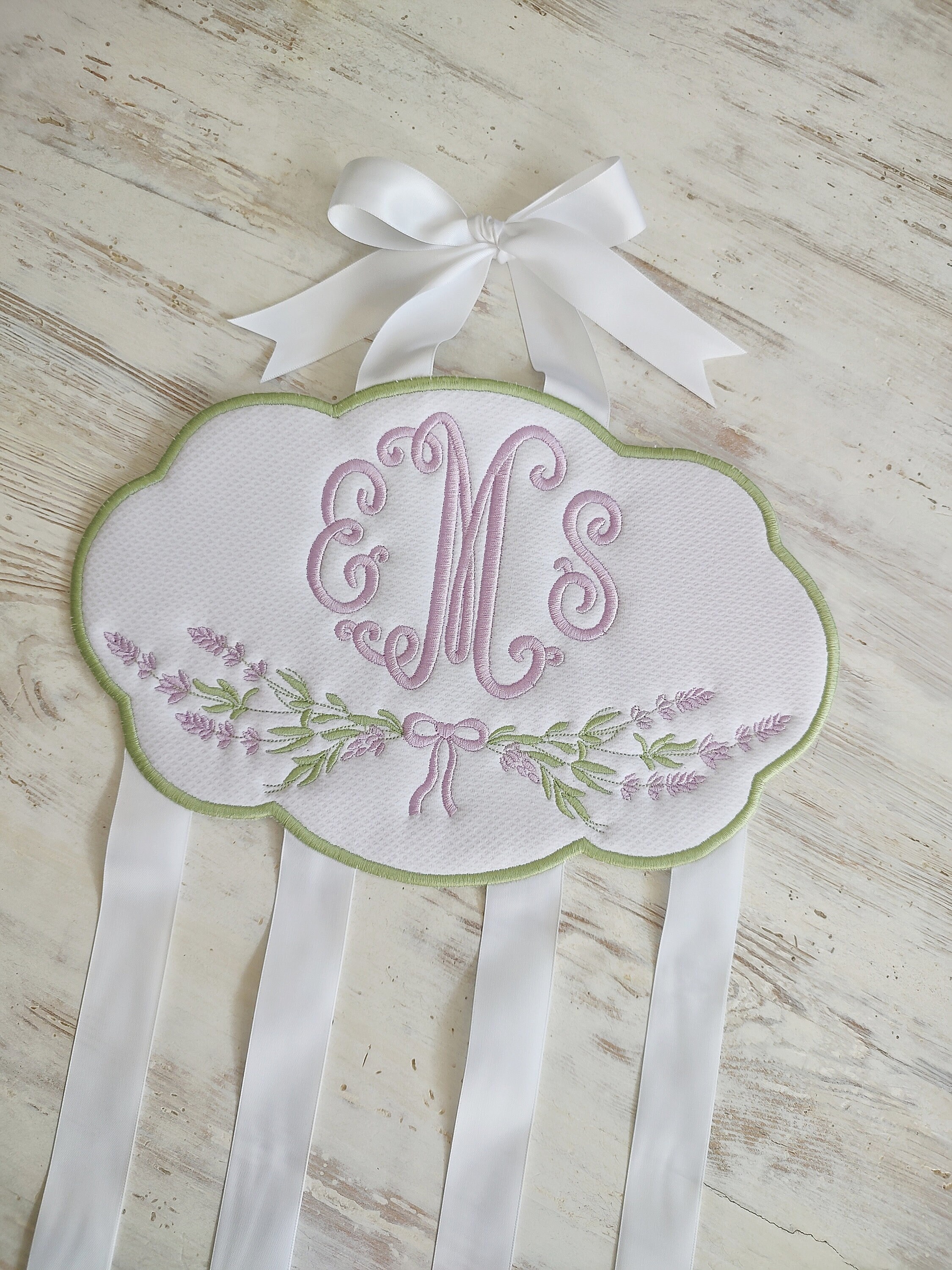 Hair bow holder, embroidered bow holder, nursery decor, baby gift, monogram bow
