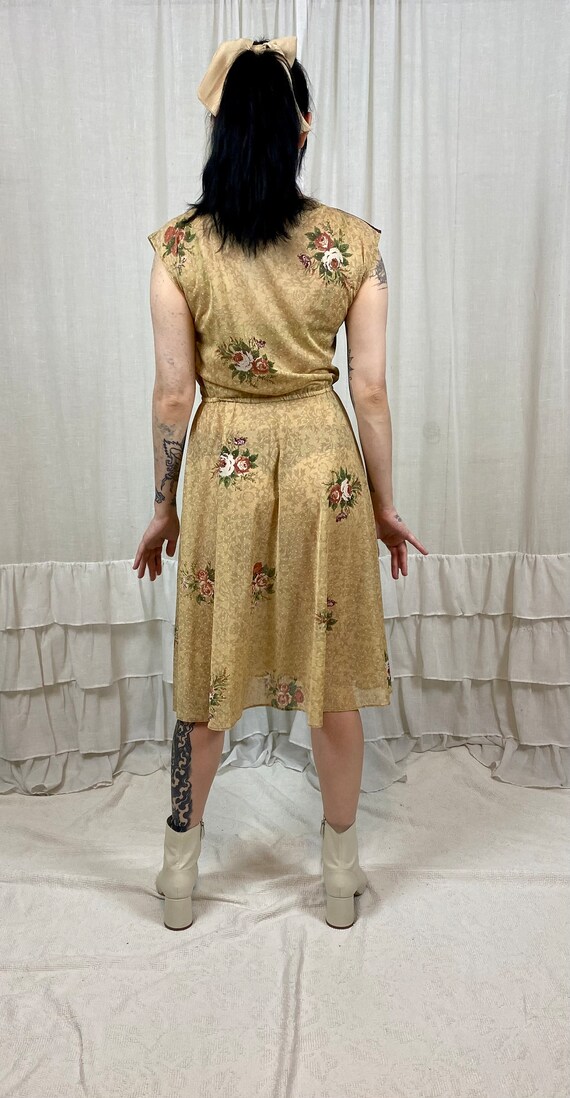70’s Cream and Brown Floral Swiss Dot Dress - image 4