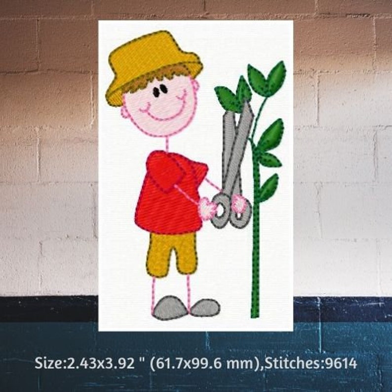 K&ouml;nnte beinhalten: Eine Cartoon-Illustration einer Person mit einem gelben Hut und einem roten Shirt, die eine Schere h&auml;lt und eine gr&uuml;ne Pflanze beschneidet. Das Bild ist 61,7 x 99,6 mm (2,43 x 3,92 Zoll) gro&szlig; und hat 9614 Stiche.