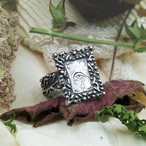Crying eye sterling silver ring. Victorian style frame, Oddity Ring, Lovers eye, Mourning jewelry inspired. Dark artistic, hand crafted ring