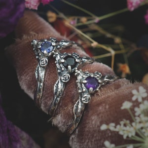 Woodland Rose ring with gemstone, Sterling silver dainty botanical ring. Twig branch fantasy band. Dark nature, floral delicate goth jewelry