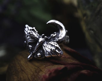 Sterling silver Luna Moth Crescent Moon ring. Hand carved night butterfly jewelry. Witchy, dark nature inspired elvish fairy botanical goth.