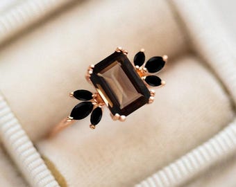 Anillo de cuarzo ahumado y ónix negro - Anillo de talla esmeralda, anillo de cuarzo ahumado en oro rosa de 14 quilates, anillo de aniversario, anillo único y llamativo, regalo para mujer
