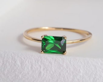 Emerald Ring Gold, Emerald Engagement Ring, Baguette Ring, Emerald Green Ring, Handmade Jewelry Women, Birthstone Ring, 14K Solid Gold Ring