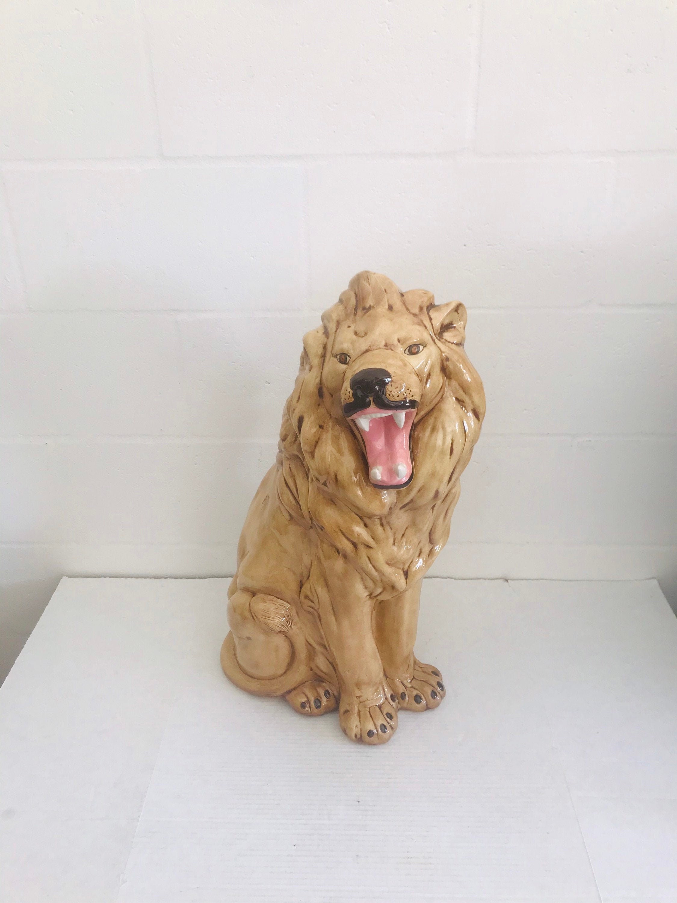 lion ceramic statues