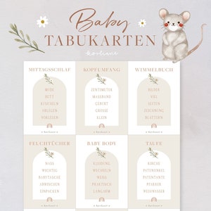 Könnte beinhalten: Neun beigefarbene Karten mit abgerundeten Bögen und floralen Akzenten. Jede Karte hat einen anderen Kategorietitel und eine Liste von Wörtern, die sich auf die Kategorie beziehen. Die Kategorien sind: Mittagsschlaf (Mittagsschlaf), Kopf Umfang (Kopfumfang), Wimmelbuch (Wimmelbuch), Feuchttücher (Feuchttücher), Baby Body, Taufe (Taufe), Kuscheldecke (Kuscheldecke), Kindheit (Kindheit) und Brabbeln (Brabbeln).