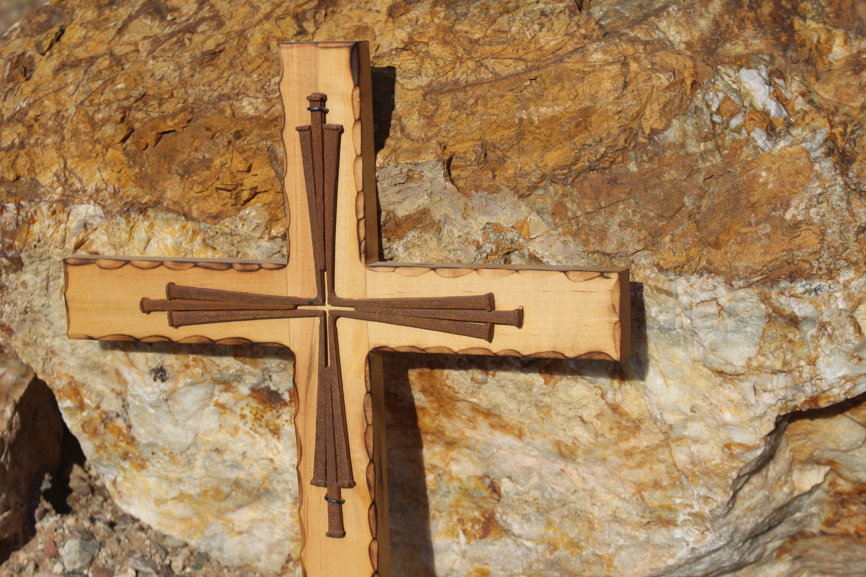 Sacro Grande Croce di Legno d'Acero con Chiodi Piazza - Etsy Italia