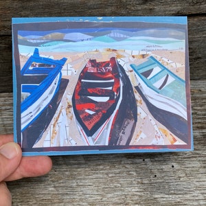 Postal de botes de remos. Impresión de 5x7 de un collage de papel original. Tarjeta para pescadores y amantes de la playa. ¡Se ve genial enmarcada!