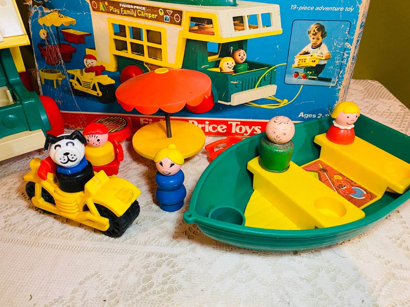 Fisher Price 994 Play Family Camper Little People Complete Etsy