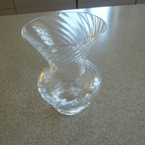 Vintage CRYSTAL VASE Dartington glass in box. 12cm/ 5&quot; tall