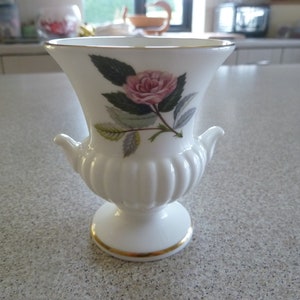 Vintage WEDGWOOD bone china VASE C. 1975 8.5&quot; tall. Urn with rose design.