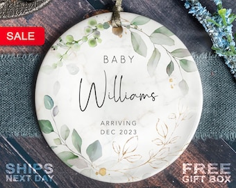 Announcement Ornament - Personalized Pregnancy Reveal Christmas Ornament - Custom Baby Name Christmas Ornament