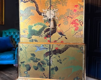 Mueble bar oriental grande de estilo chinoiserie vintage reciclado / Mueble bar oriental con grulla dorada