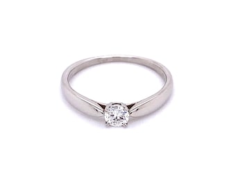 Anello solitario Tiffany in platino con diamante rotondo brillante da 0,20 carati, misura 5,25.