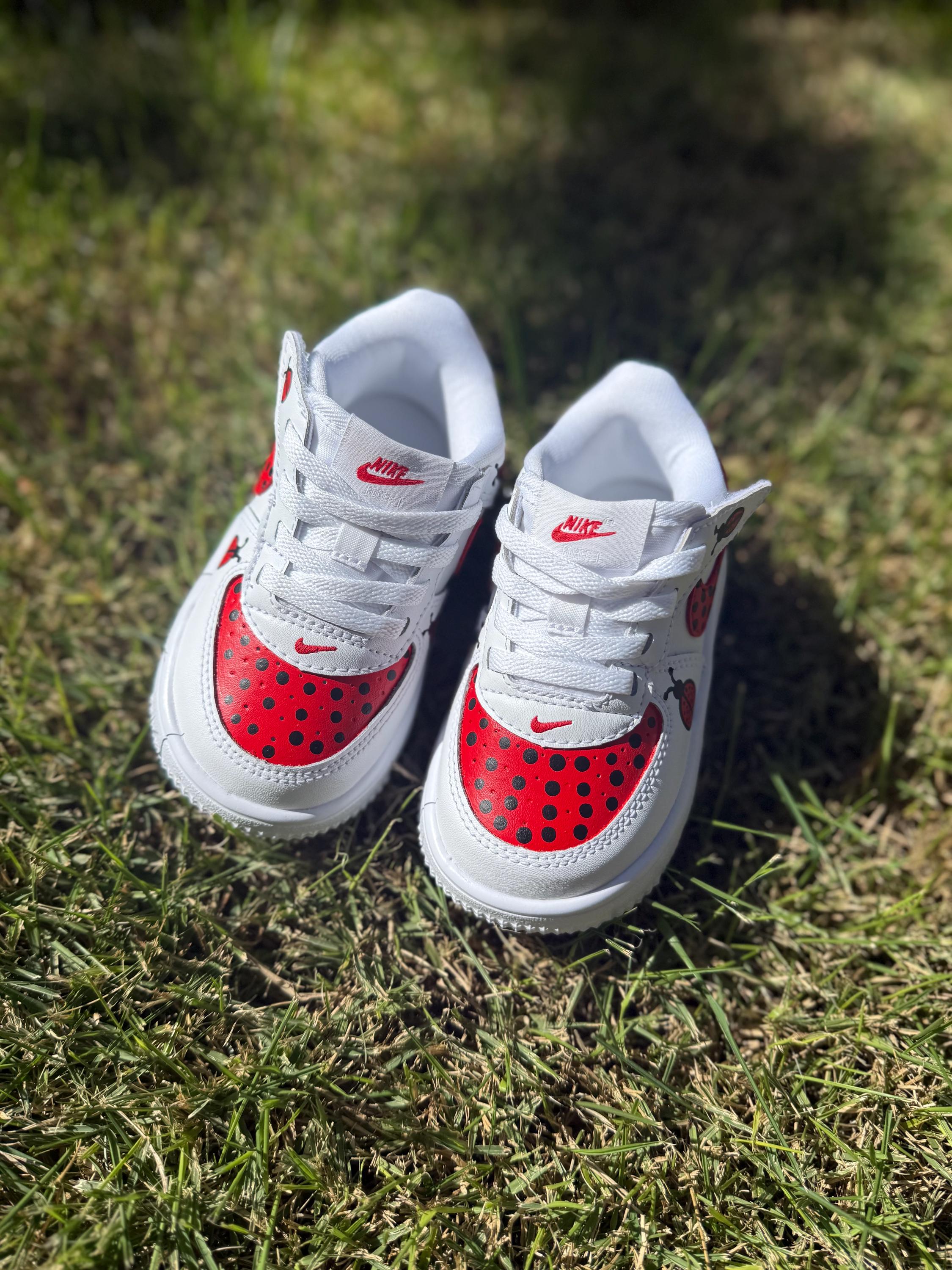 nike lady bug