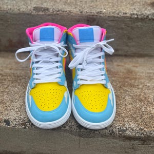 pink donut hand painted custom air Jordan 1 mid image 3