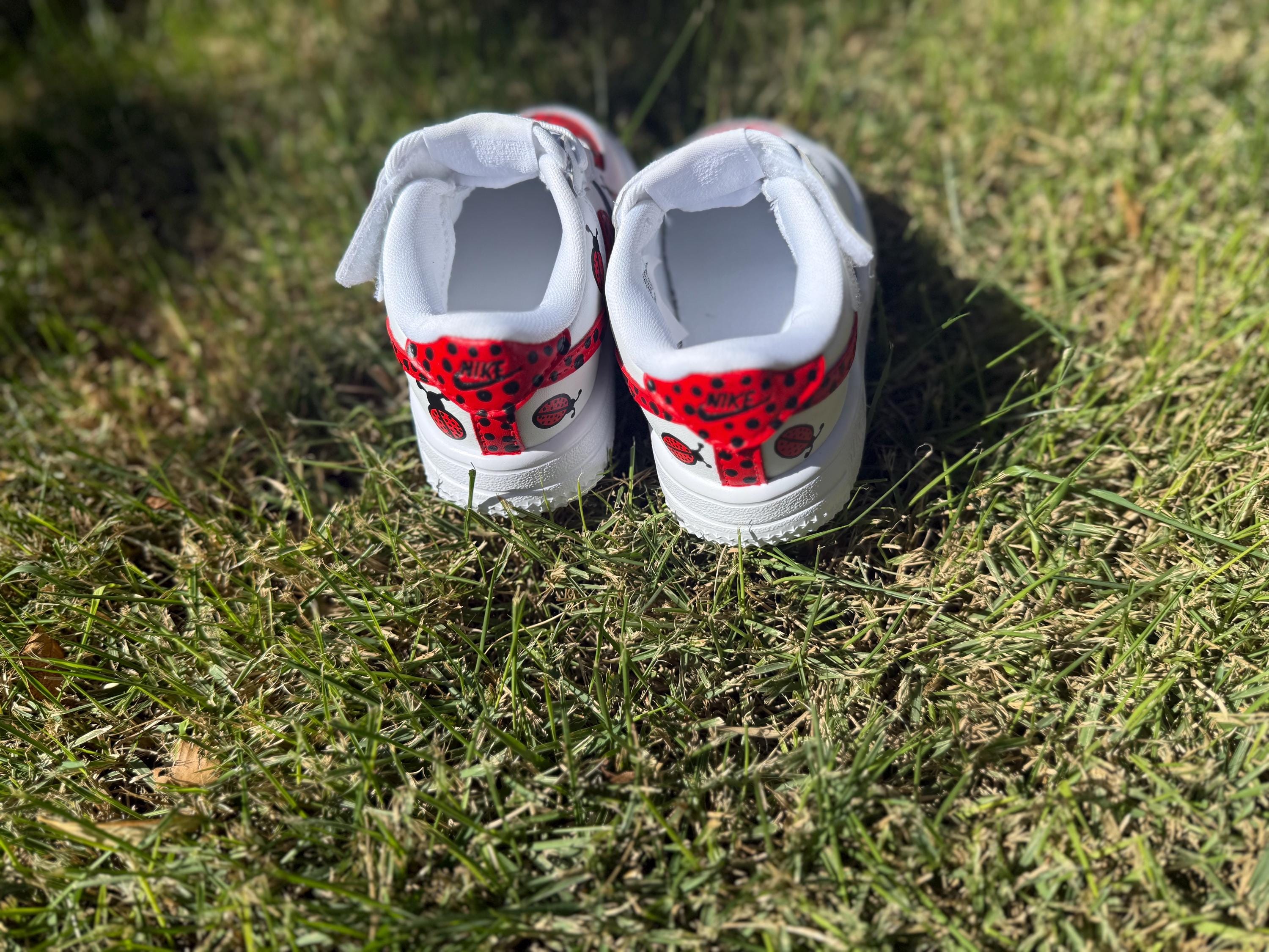 nike lady bug set