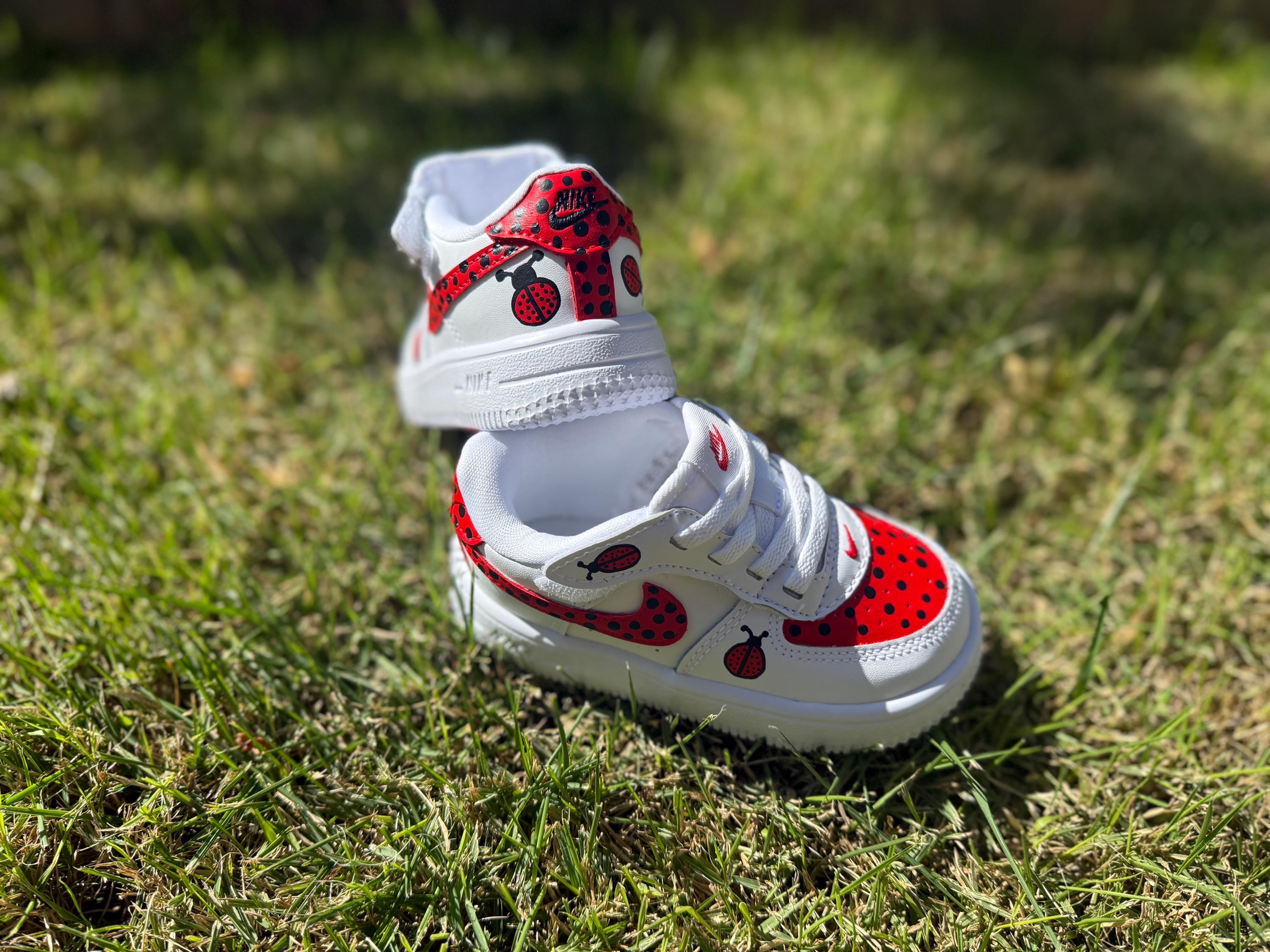 nike lady bug set