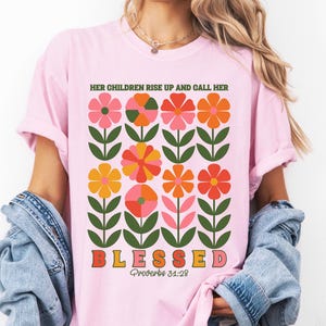 Koszulka Christian Mom, Comfort Colors®, Flower Mama Tee, Blessed Retro T-shirt, Vintage, Wiara, Werset z Biblii, Prezent na Dzień Matki, Prezent dla Mamy