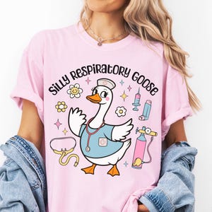 Chemise d&#39;inhalothérapeute agréé, couleurs confortables, thérapie respiratoire, t-shirt RRT, t-shirt RT, pneumologie, silly goose, mignon, rétro, cadeau