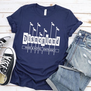Disney Inspired - Disneyland Entrance - Unisex Short Sleeve T Shirt - Tee - Park & Hotel