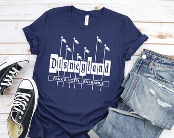 Disney Inspiriert - Disneyland Eingang - Unisex Kurzärmeliges T-Shirt - Tee - Park & Hotel