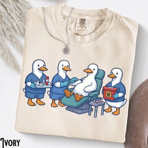 Koszulka dla flebotomisty w kolorach Comfort, gęś, gęsi, zabawna koszulka dla technika flebotomii, unisex, farbowana na odzieży