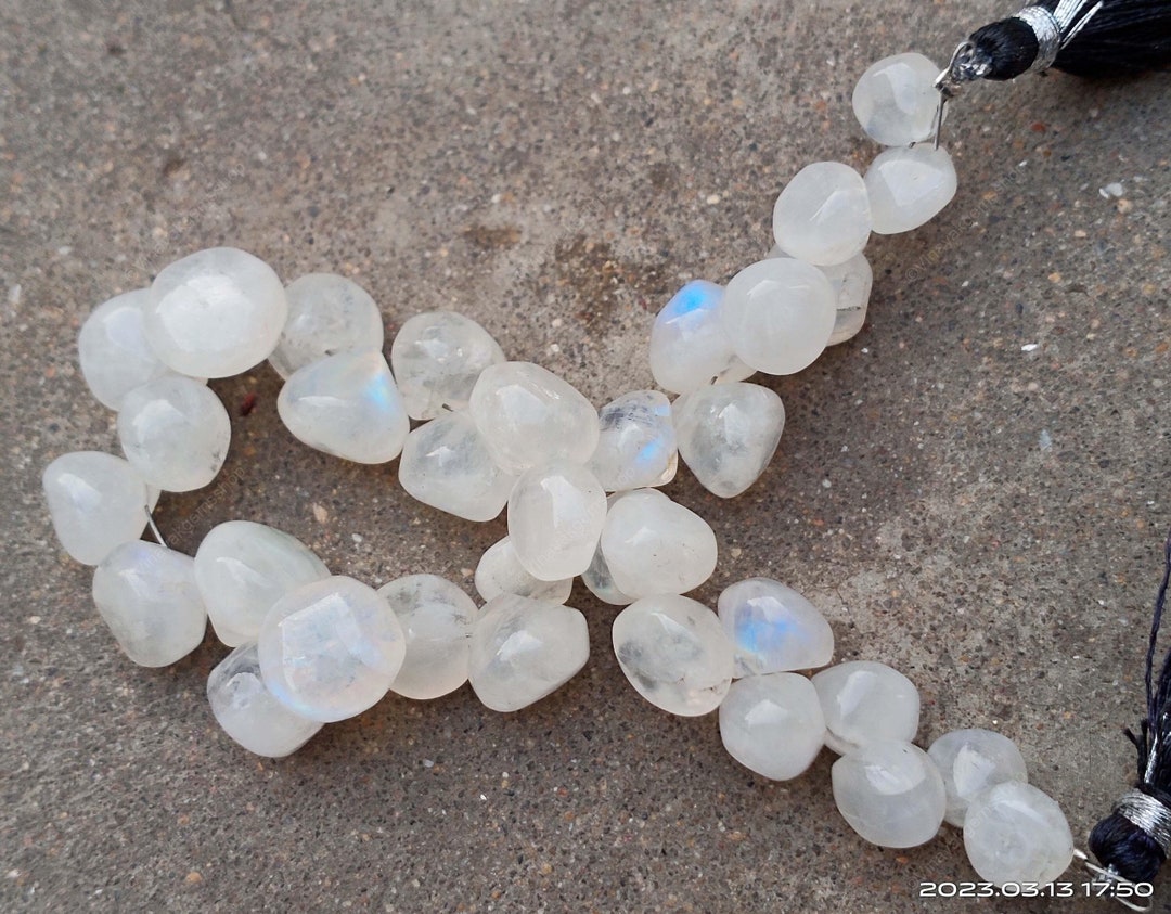 Teardrop White Natural Rainbow Moonstone Smooth 7 Inch Beads Strands