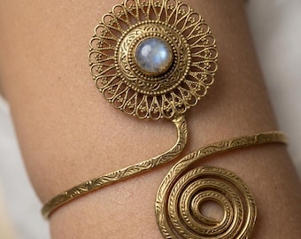 Boho Upper Arm Cuff Bracelet, Gold Tone Tribal Spiral Armlet with Mandala Sunburst Cabochon, Statement Festival Body Jewelry for Women