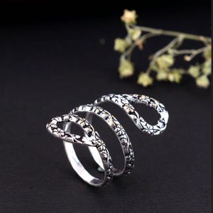 Arthritis Adjustable Floral Wrap Ring – Oxidized Silver Brass Spiral Handmade Boho Jewelry