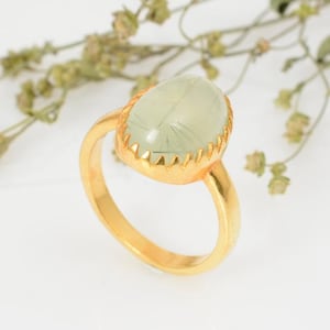 Anel com pedra preciosa Prehnita: latão banhado a ouro, joia Boho feita à mão