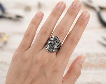 Silver Chevron Shield Ring, Oxidized Tribal Wide Band Ring for Women, Boho Statement Pointed Ring, Ethnic Artisan Jewelry, Gift for Her