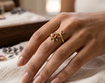 Carnelian Sunburst Bypass Ring, Gold Sun Spiral Ring for Women, Boho Amber Cabochon Ring, Celestial Wrap Jewelry, Gift for Her