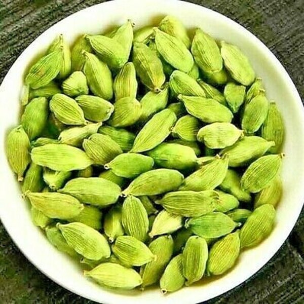 Sun dry Organic Green CARDAMOM / CARDAMON pods Grade A+ Quality spices