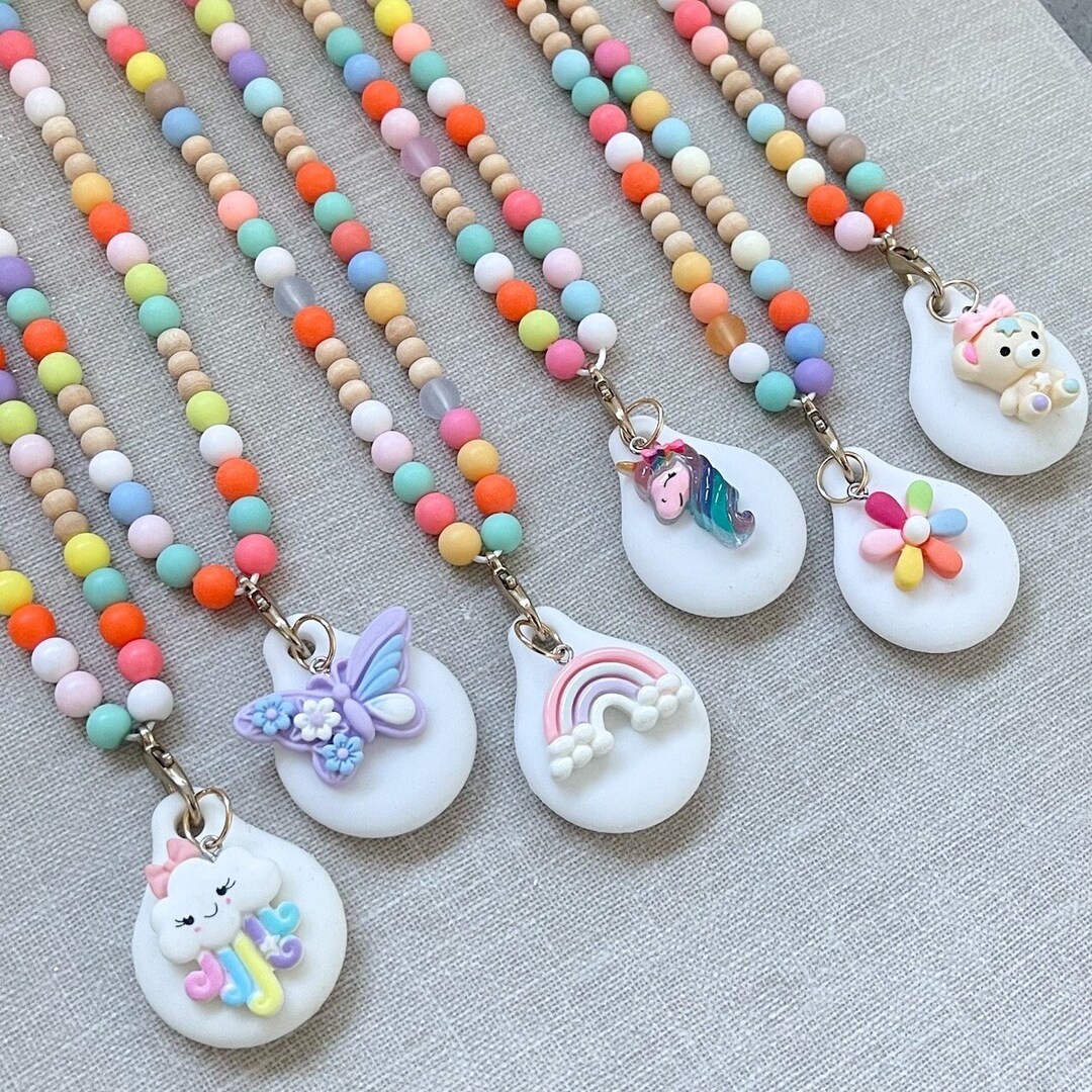 AirTag Necklace for Kids, AirTag Case Holder, Keychain AirTag Cover