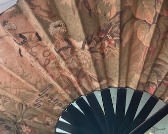 Precioso abanico victoriano grande para mujer en su caja de madera original.