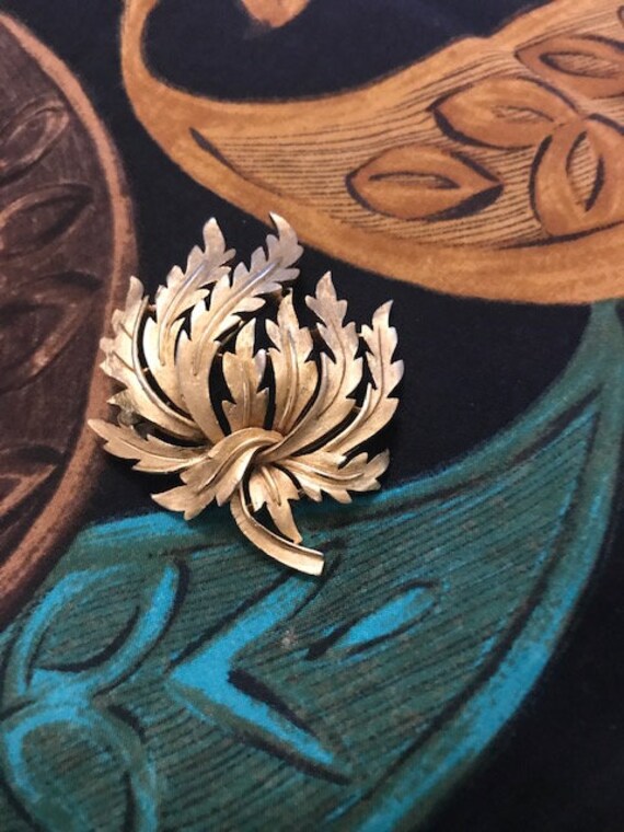 Vintage Brooch by Crown Trifari