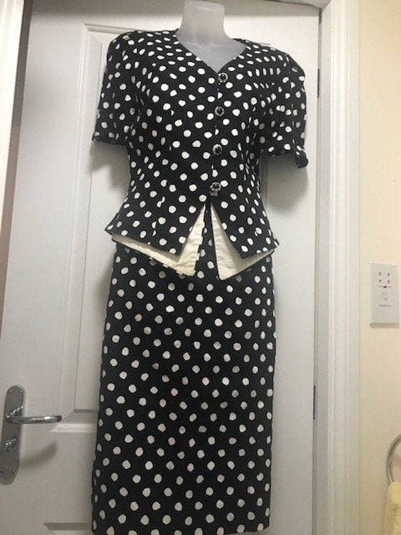 1960's Quorum Polka dot 2 piece ladies suit