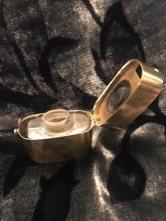 Brass. Victorian  Traveling Inkwell