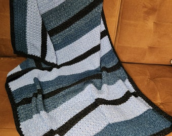 Beautiful, comfy Lapghan Blanket in Blues and Stonewash Jeans yarn, Ready to Ship