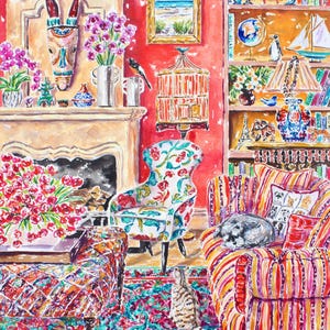 Puede incluir: Pintura a la acuarela de un sal&oacute;n acogedor con chimenea, estanter&iacute;as y muebles estampados. Un gato duerme en un sill&oacute;n a rayas. La habitaci&oacute;n est&aacute; decorada con flores, arte y una jaula para p&aacute;jaros. La paleta de colores es vibrante, con rojos, naranjas y azules.