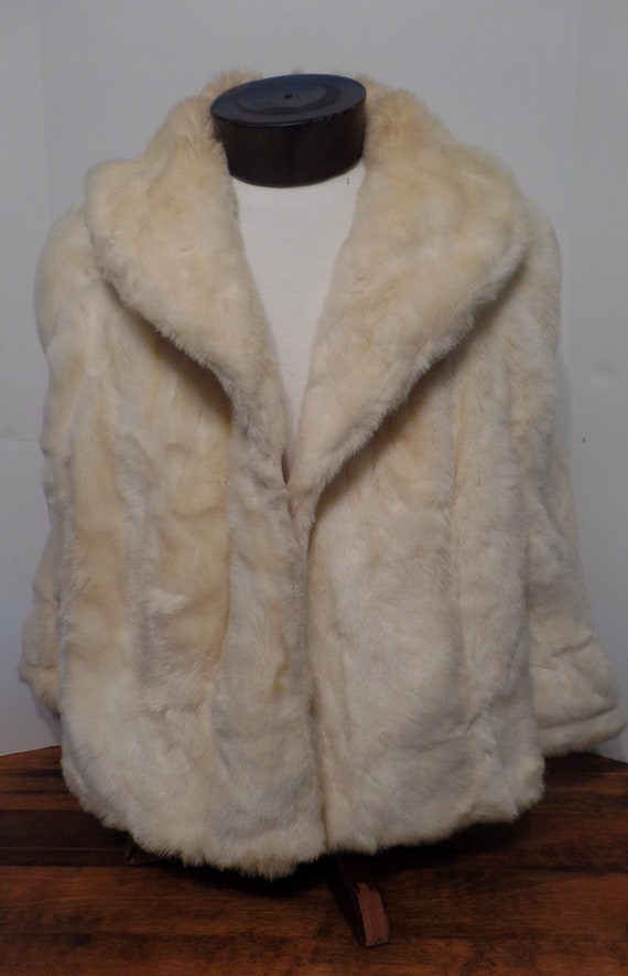 VTG Tissavel Faux Fur (Acrylic) Stole/Cape - image 2