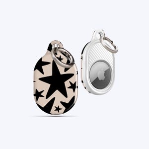 BLACK WONKY STERNE AirTag Hülle | Für Ihre Schlüssel, Handtasche, Rucksack, Haustierhalsband, alles, was Sie sich wünschen, AirTag-Halter, AirTag-Schlüsselanhänger, Abstrakt