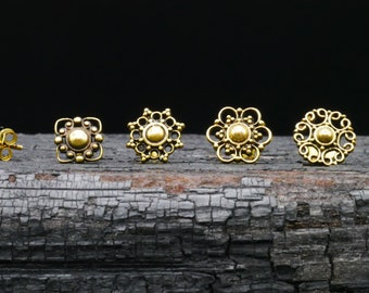 Pair of stud earrings - 1L/12