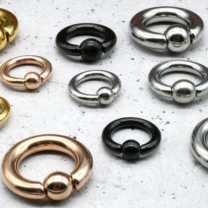 Piercing Ball Closed Ring - O2
