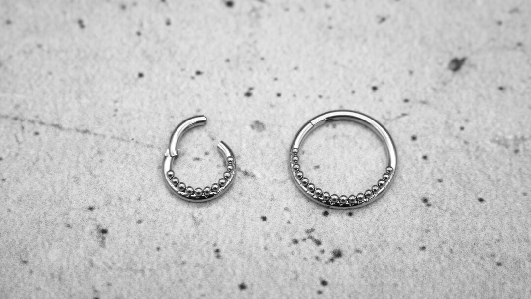 Piercing Anneau De Nez Titane Noir CZ