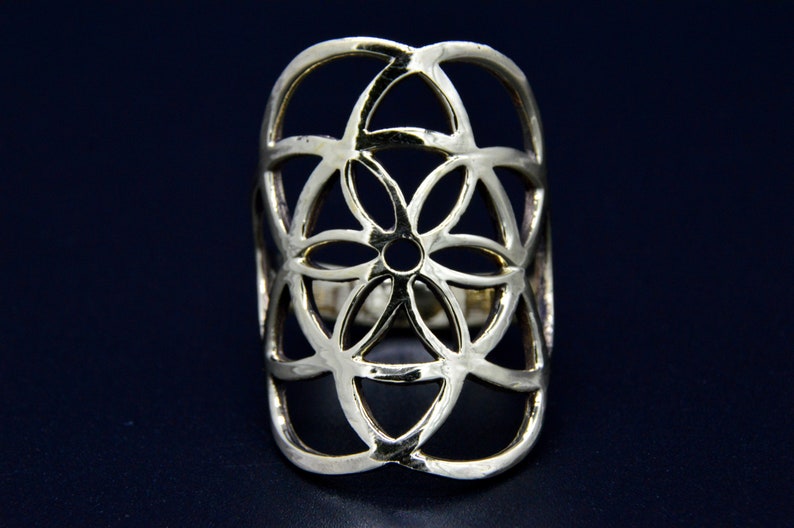 Ring in brass
