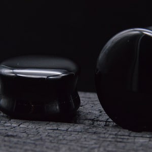 1x Plug made of Black Onyx - J1