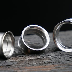 1x tunnel made of surgical steel - A2